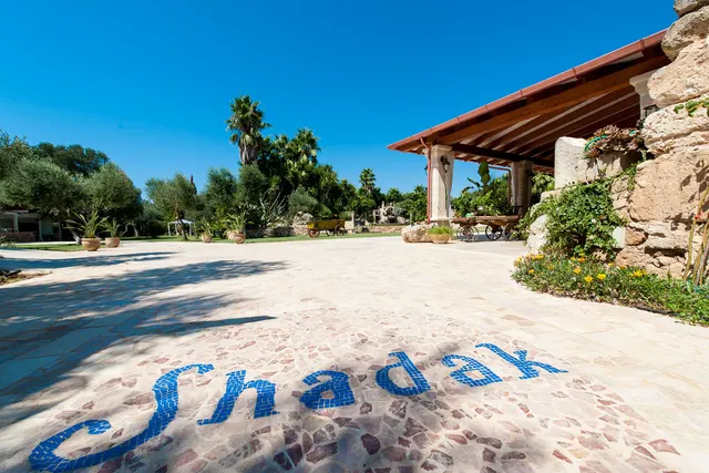 Shadak