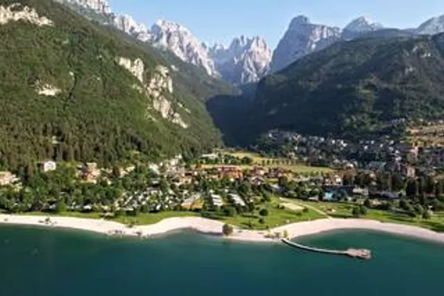 Area Sosta Lago di Molveno