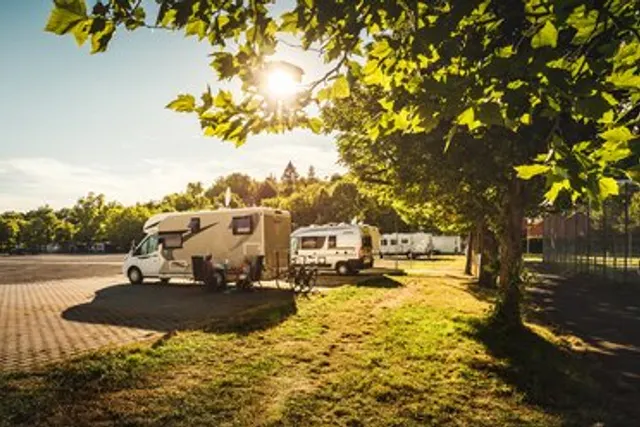 Wohnmobilstellplatz am Waldbad Neustadt