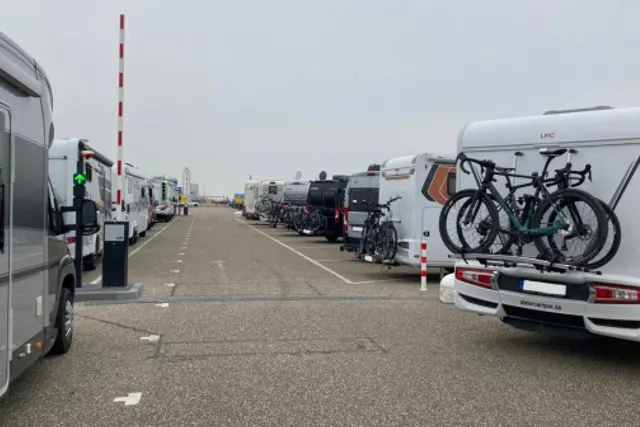 Camperparkeren Boulevard Barnaart - Zandvoort